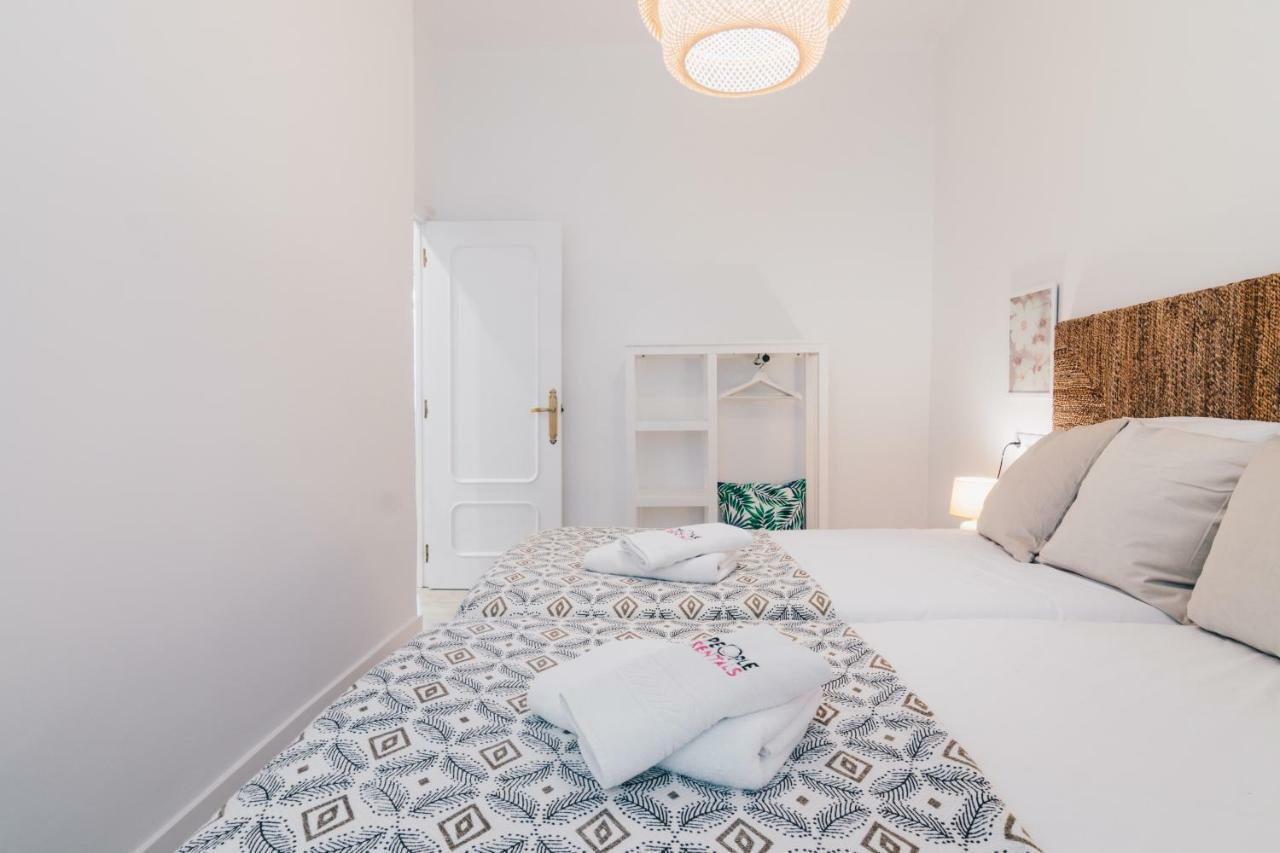 Altair Apartment By People Rentals Бильбао Экстерьер фото