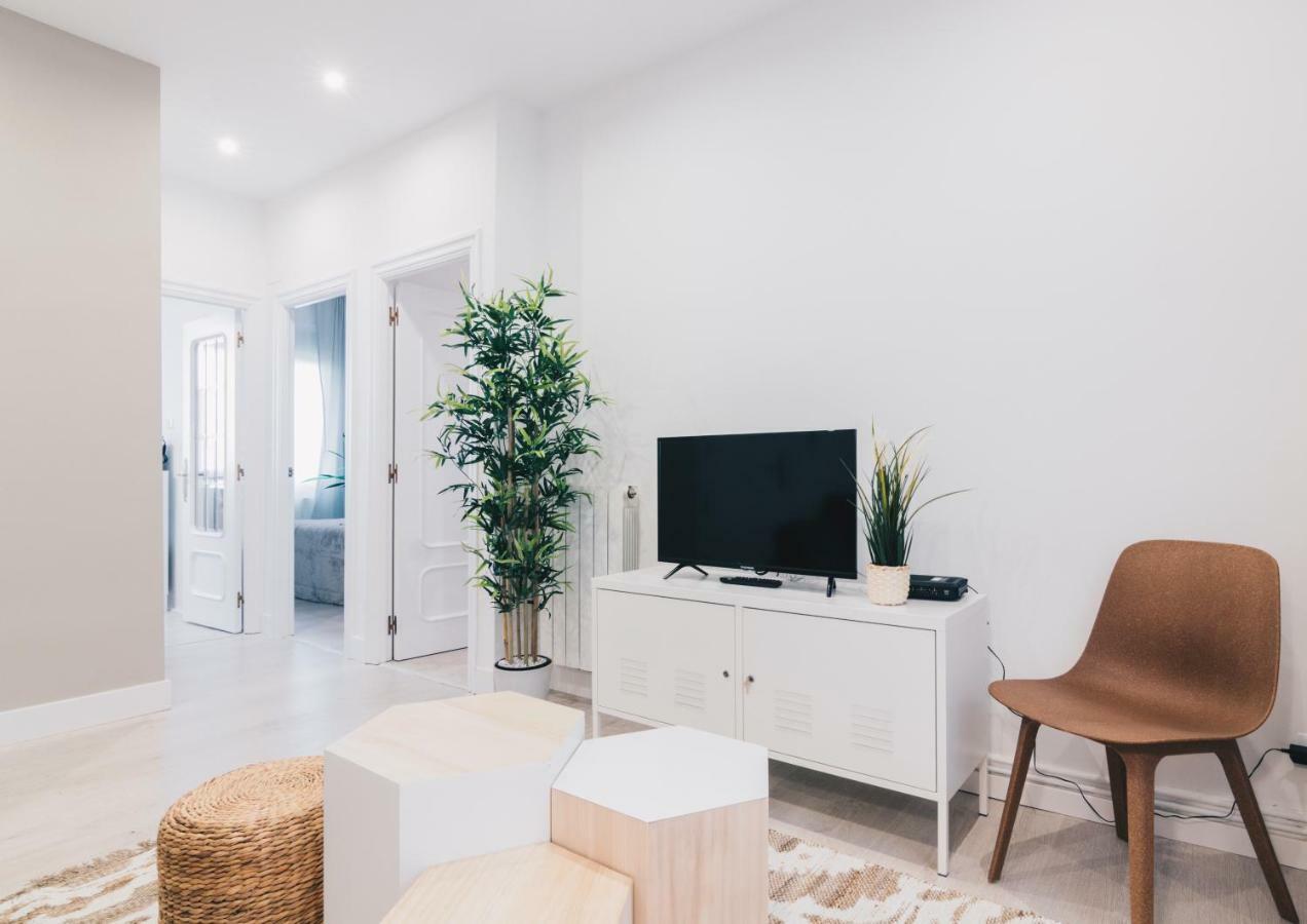 Altair Apartment By People Rentals Бильбао Экстерьер фото