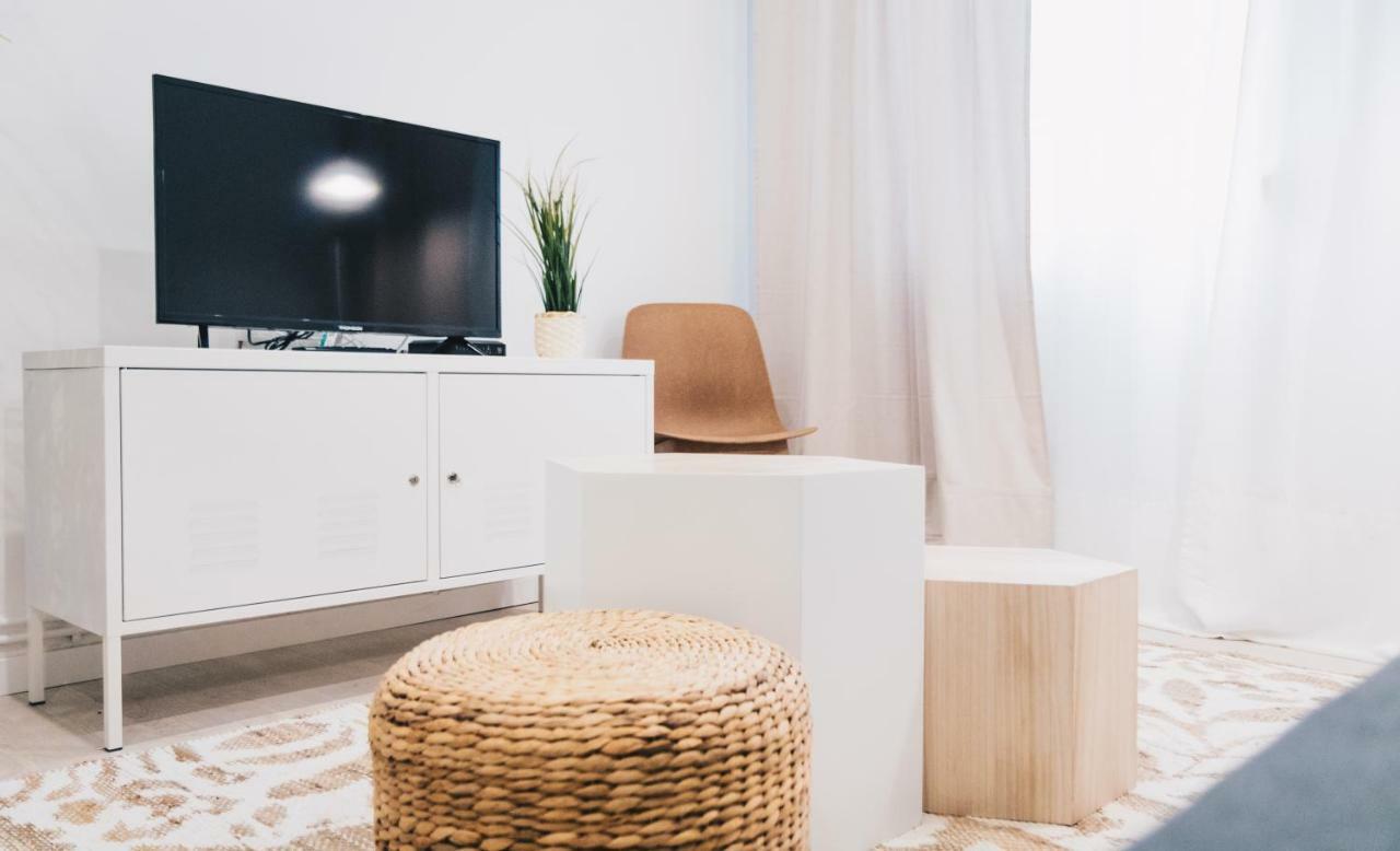 Altair Apartment By People Rentals Бильбао Экстерьер фото